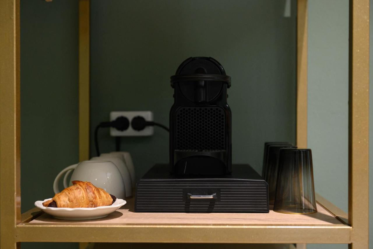 Lord Ape Suites Club Benitses  Bagian luar foto