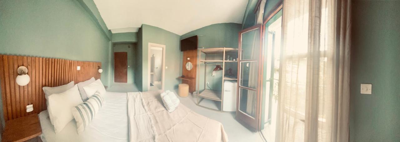 Lord Ape Suites Club Benitses  Bagian luar foto