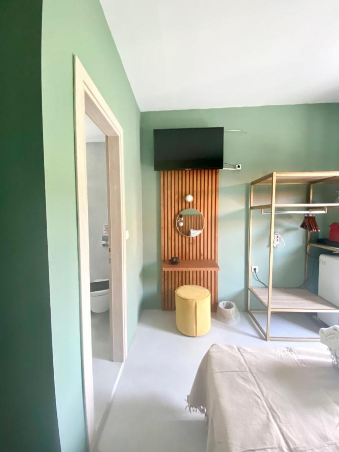 Lord Ape Suites Club Benitses  Bagian luar foto
