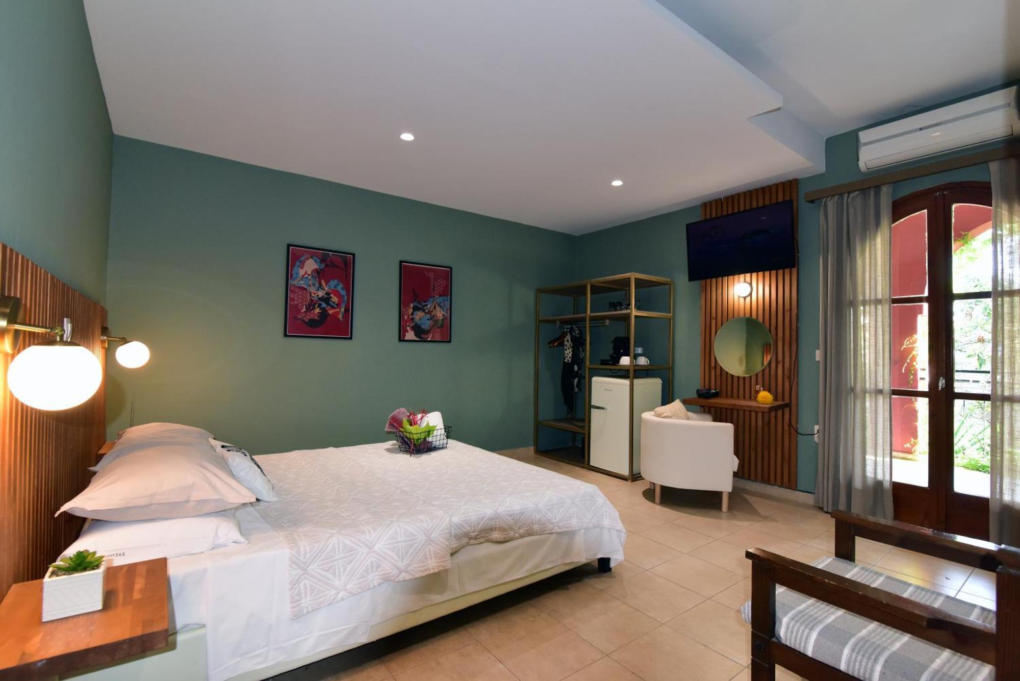 Lord Ape Suites Club Benitses  Bagian luar foto