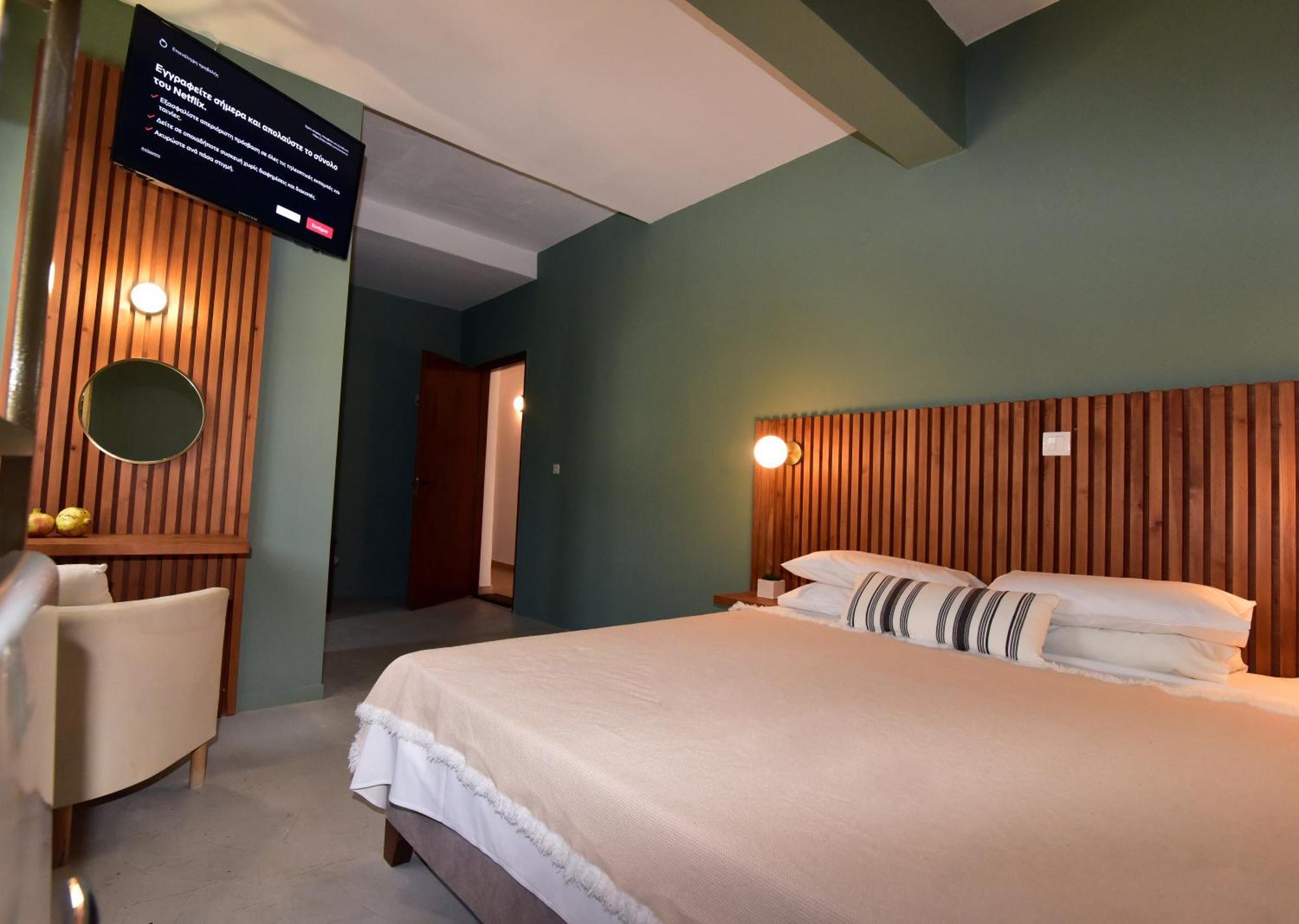 Lord Ape Suites Club Benitses  Bagian luar foto