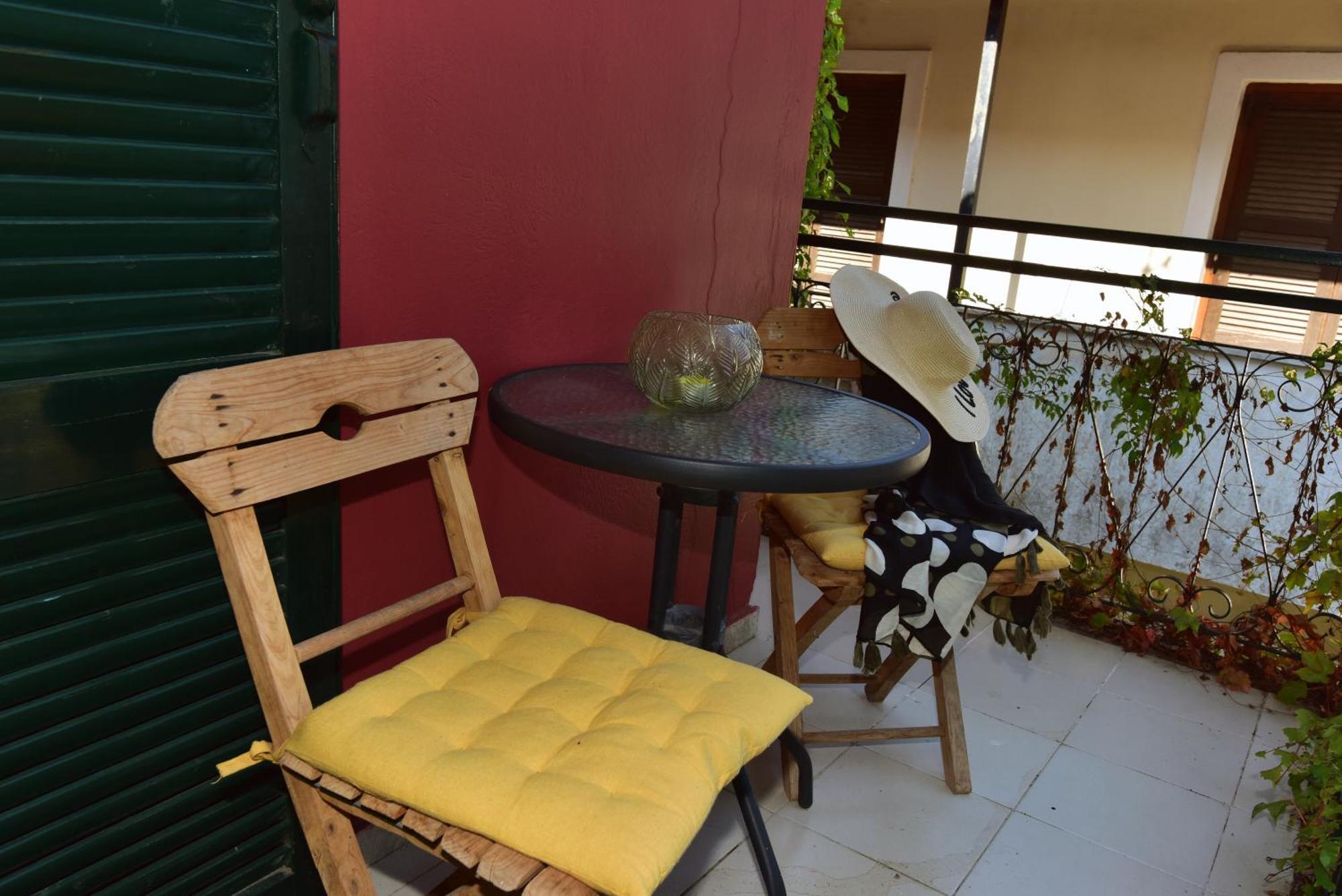 Lord Ape Suites Club Benitses  Bagian luar foto