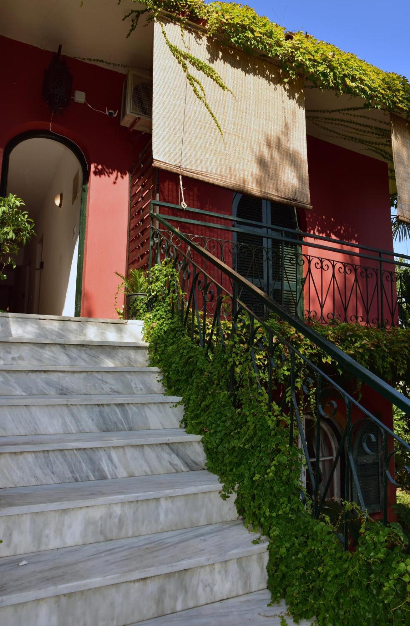 Lord Ape Suites Club Benitses  Bagian luar foto